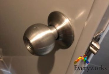 door-knob-replacement-office-singapore-lavender-handyman-singapore_west