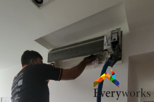 How Frequently Should Aircon Cleaning Be Performed? 2 aircon-cleaning-how-frequently-should-aircon-cleaning-be-performed-aircon-servicing-everyworks-singapore