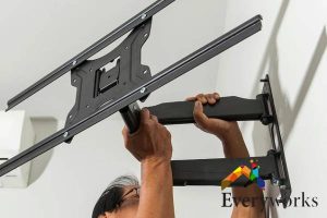 Why You Should Avoid DIY TV Bracket Installation 4 diy-installations-why-you-should-avoid-diy-tv-bracket-installation-tv-bracket-installation-everyworks-singapore