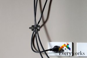 Common TV Bracket Installation Problems in Singapore 5 neglecting-cable-management-common-tv-bracket-installation-problems-in-singapore-tv-bracket-installation-everyworks-singapore