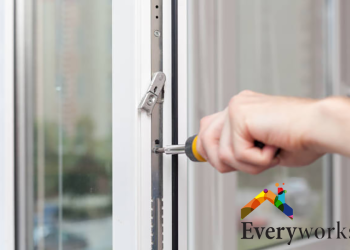 hdb-window-repair-service-everyworks-singapore-01