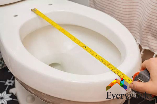 measurement-1-installing-replacing-toilet-seat-everyworks-singapore-03